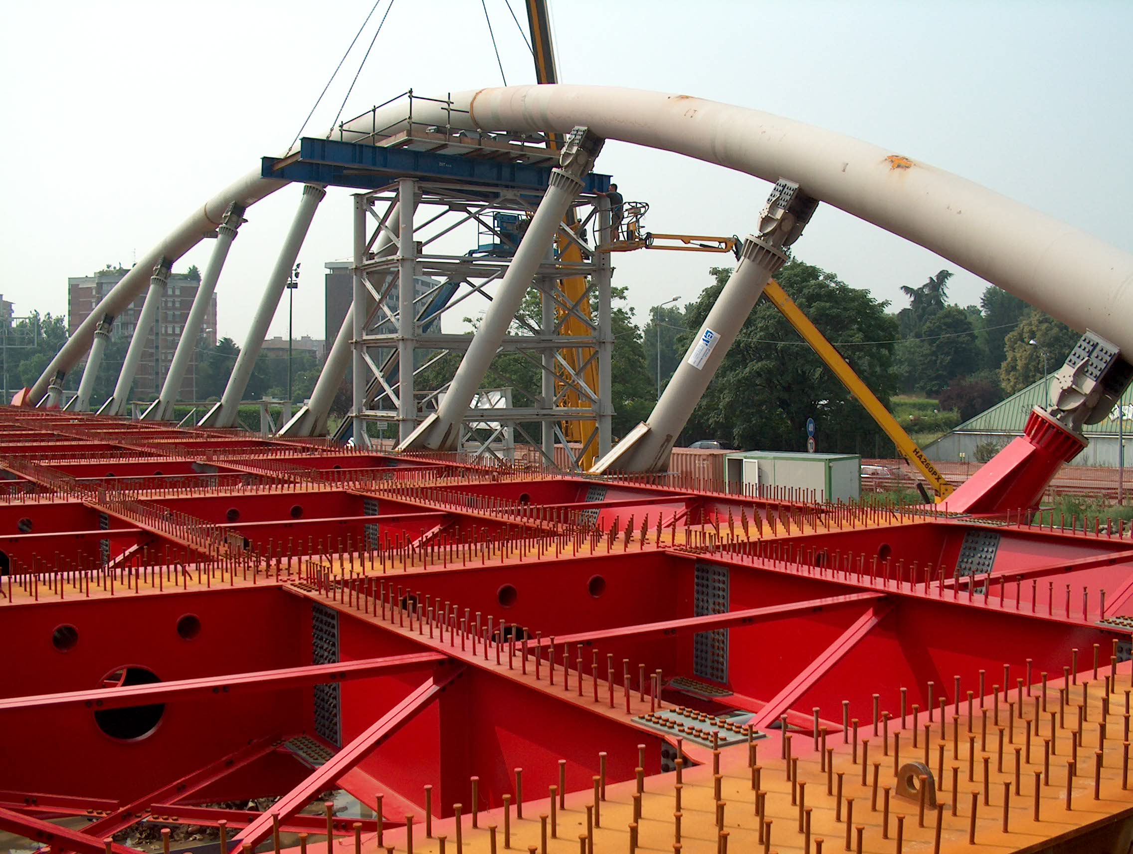 A Twin Diverging Arches Bridge in Milan Portello 7